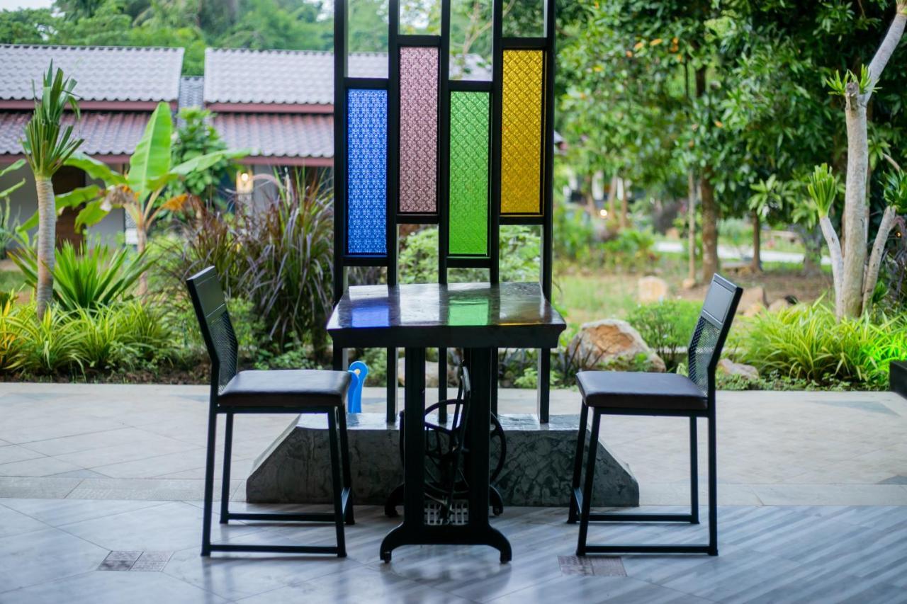 Loft Vintage Chalet Resort Ko Lanta Esterno foto